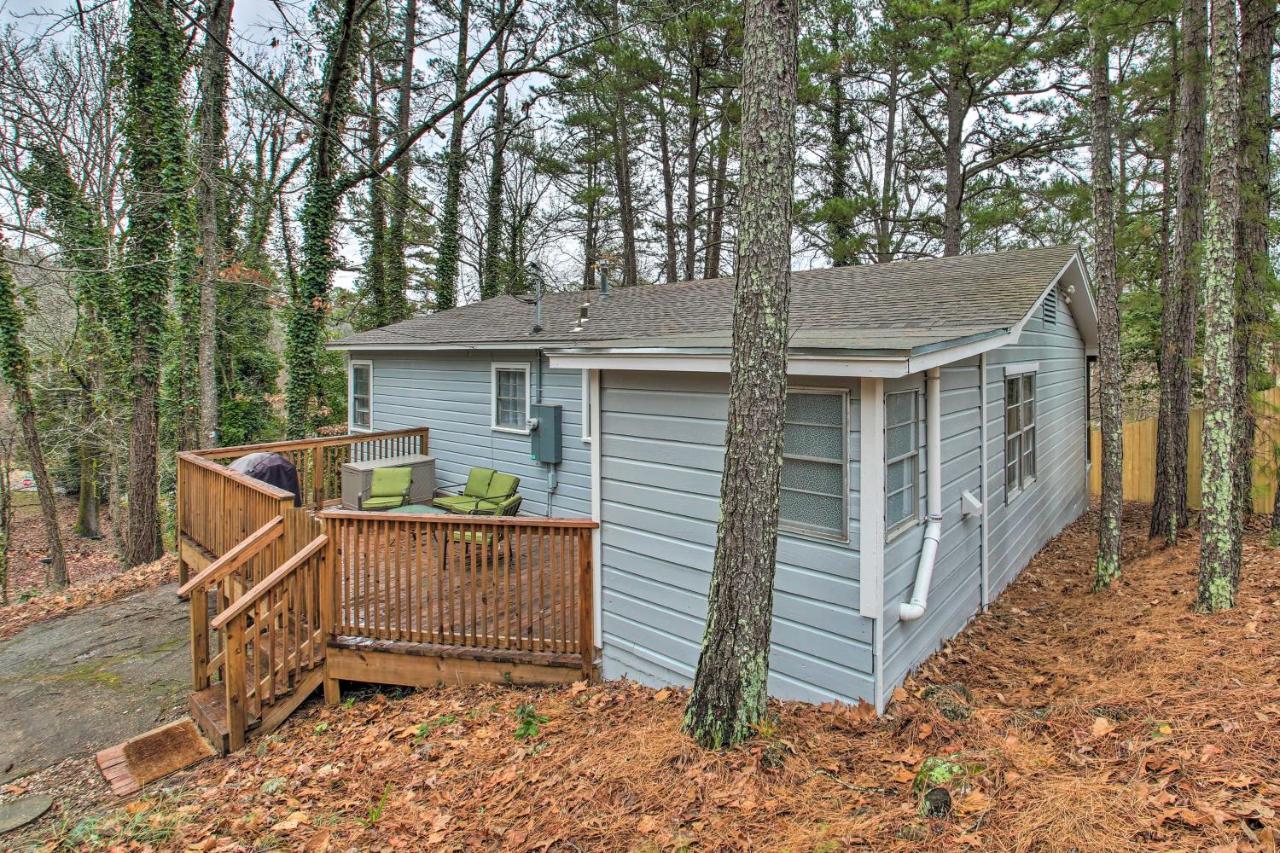 Centrally Located Hot Springs Home With Deck! Exterior photo